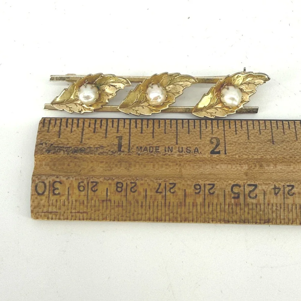 VINTAGE ESTATE Floral Leaf‎ Brooch Pin with Pearls Unsigned Long Straight
